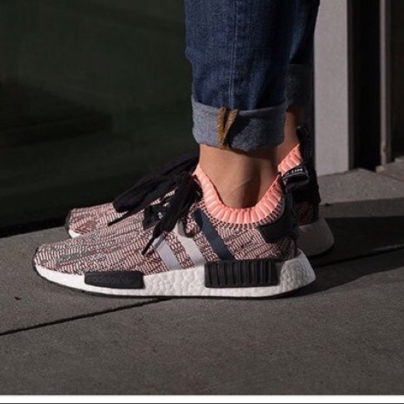 Le adidas molto venduto rosa glitch mimetico nmd rt poshmark Le adidas molto venduto rosa glitch mimetico nmd rt poshmark